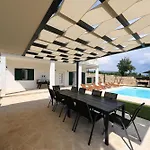 Villa Zrmanja *