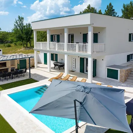 Villa Zrmanja